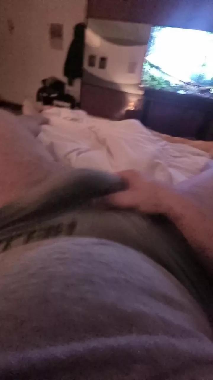 Luzzl from Cam4