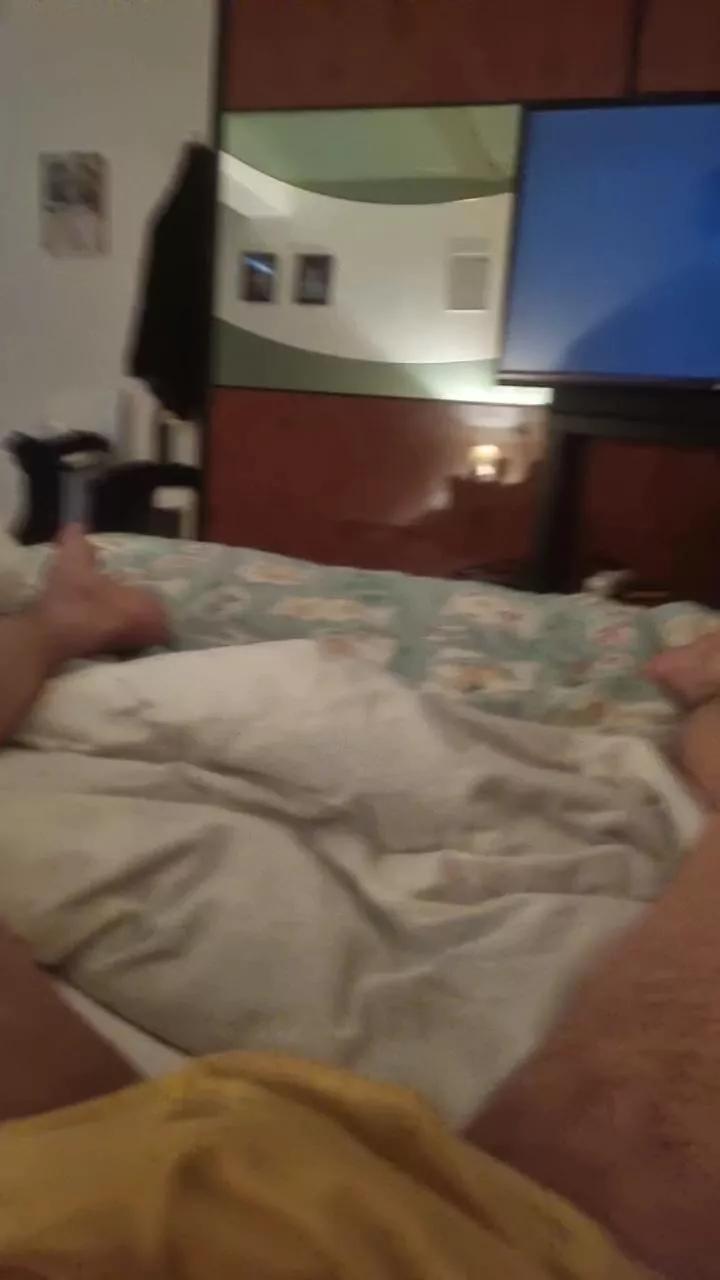 Luzzl from Cam4