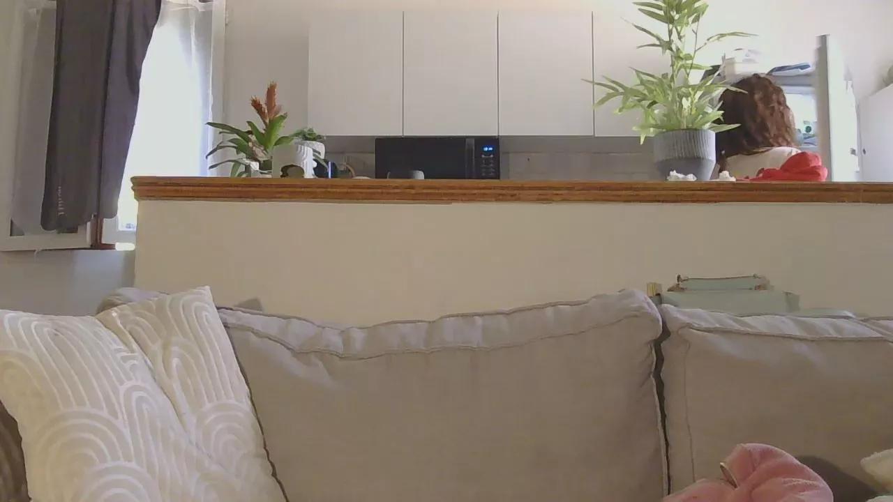 Lyly_laurensaa from Cam4