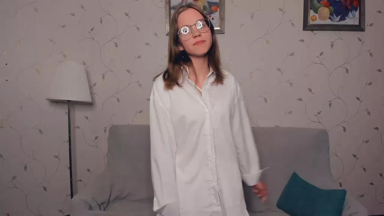 LynneCrust from Cam4