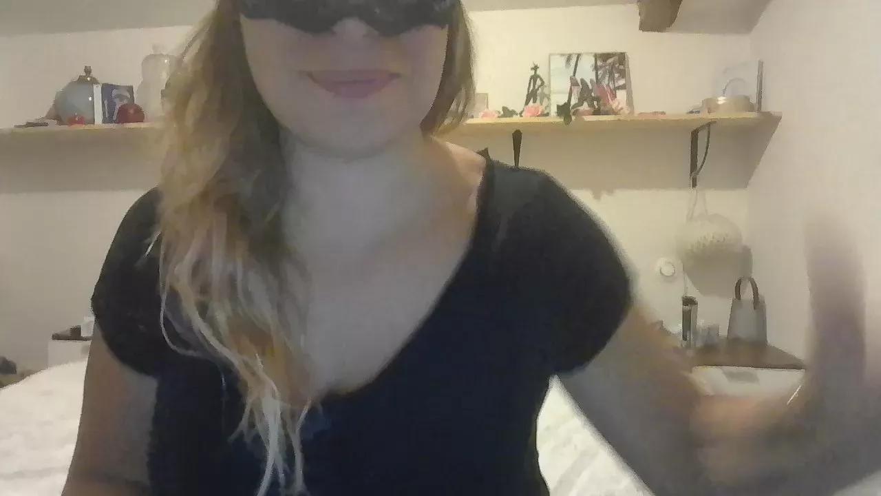 Madame_Louise from Cam4