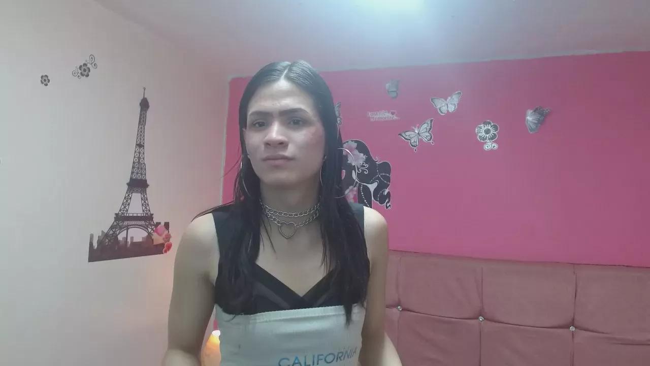 maddiison303av from Cam4