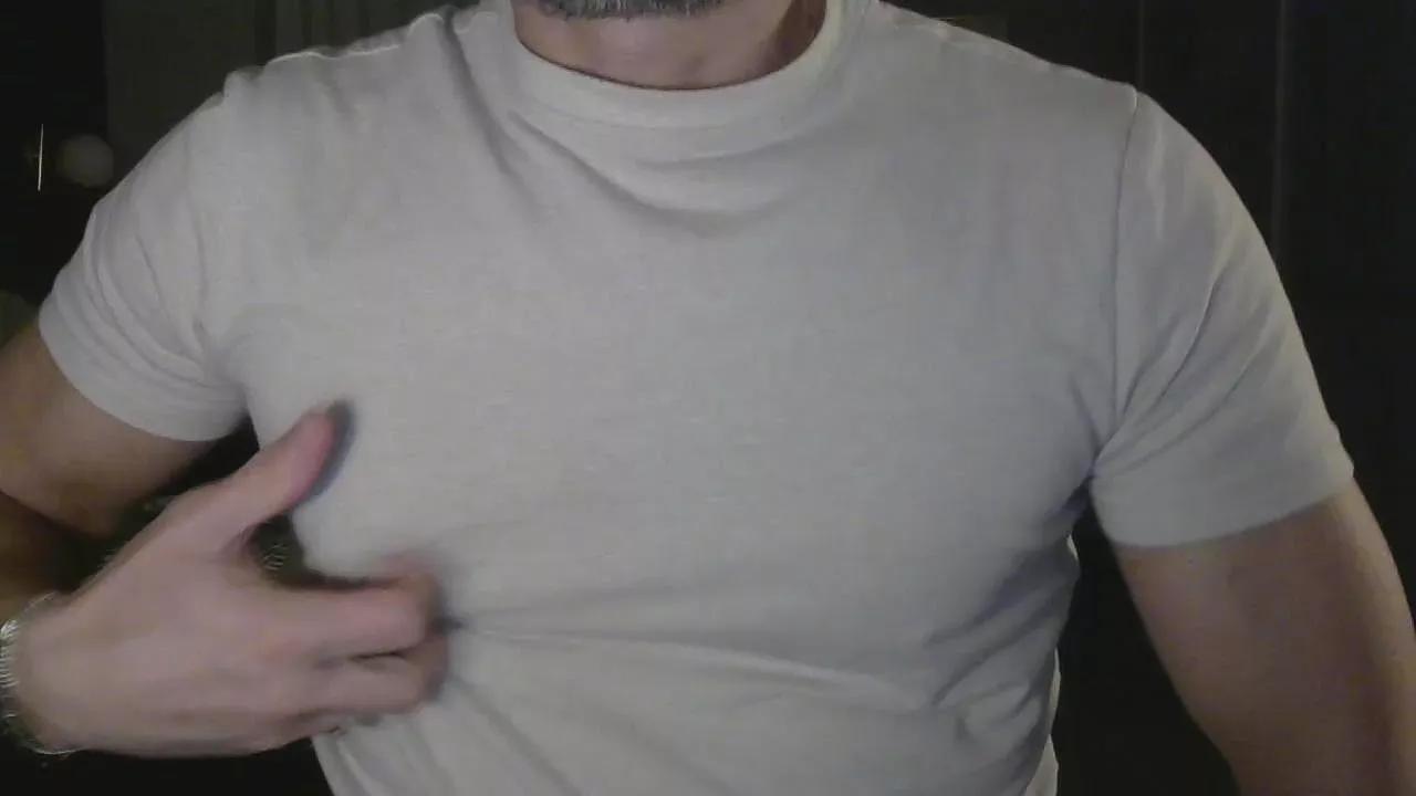 madmaxifun from Cam4