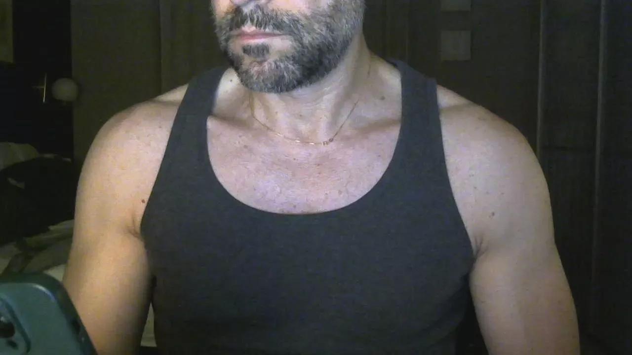 madmaxifun from Cam4