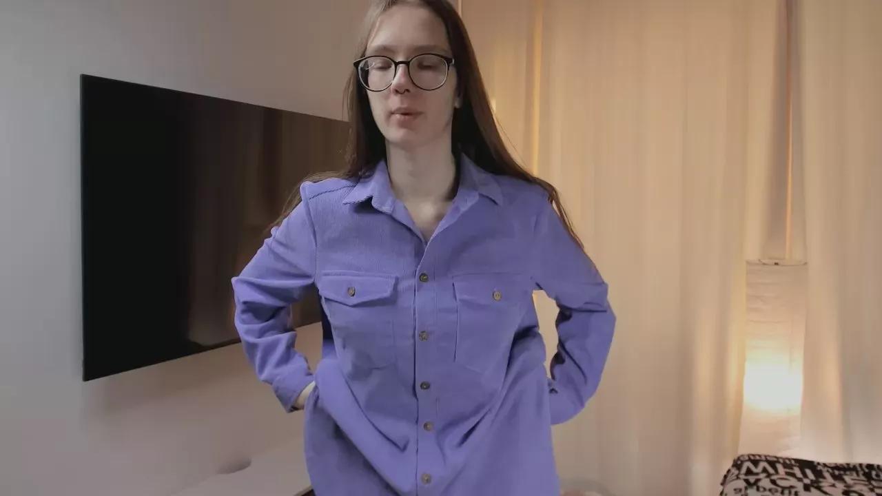 MadonnaHarward on Cam4