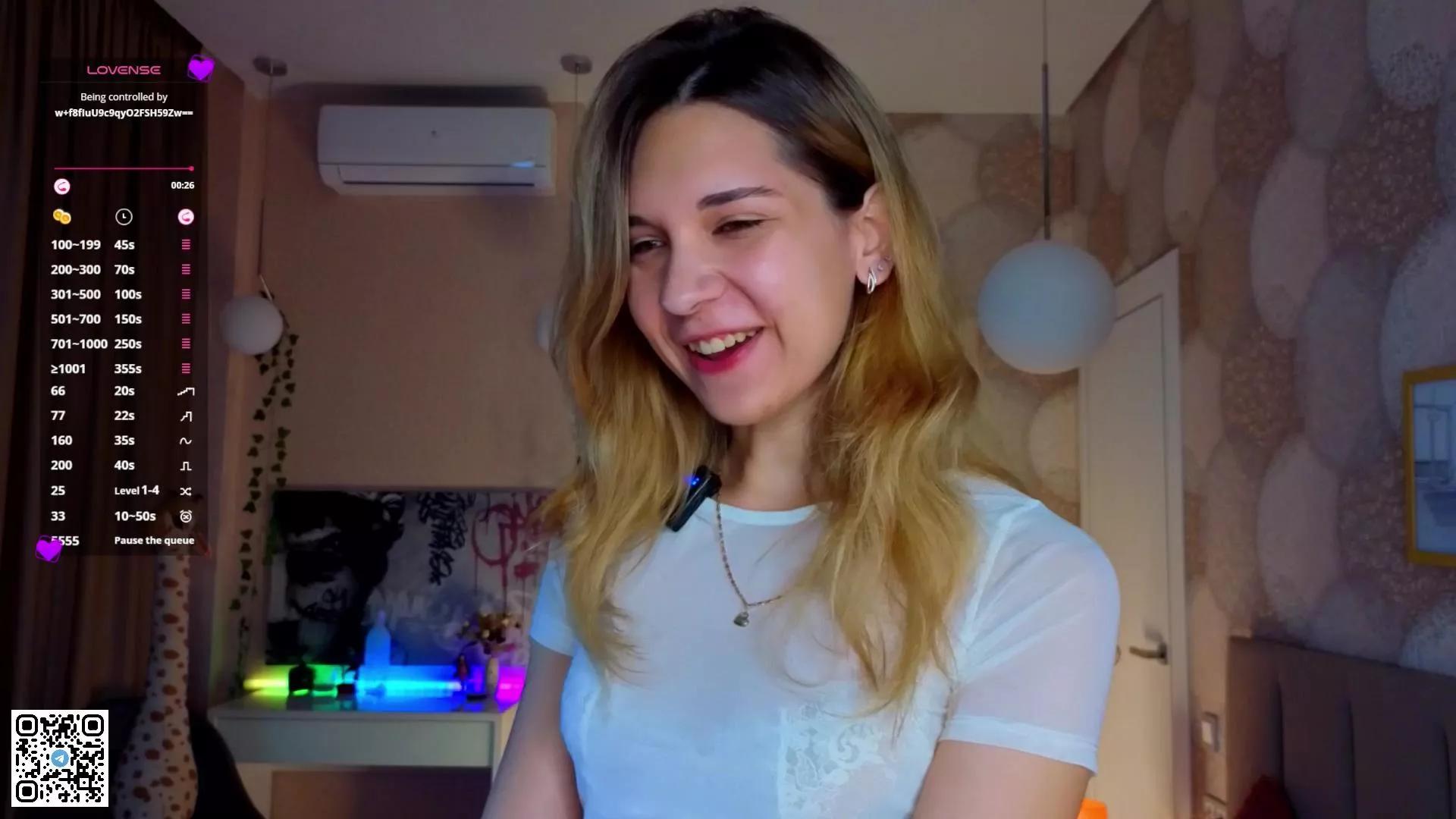 MaeAlison from Cam4