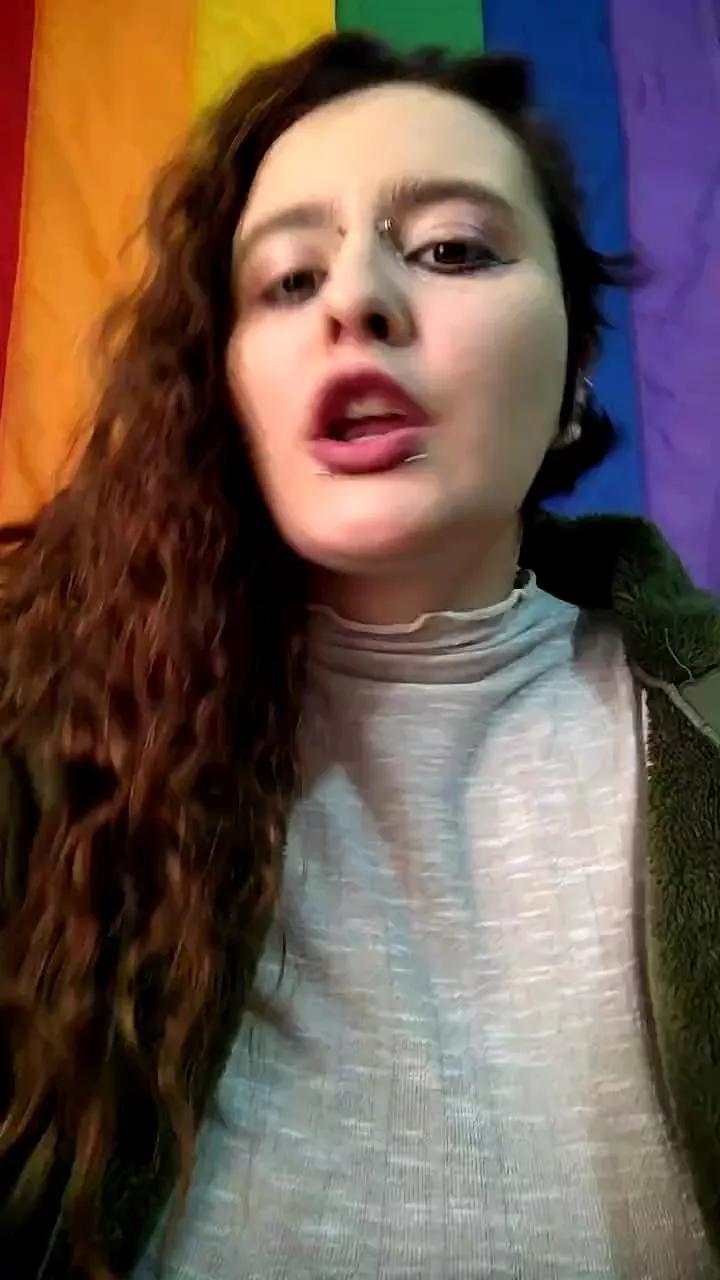 Maggie_d0ll from Cam4