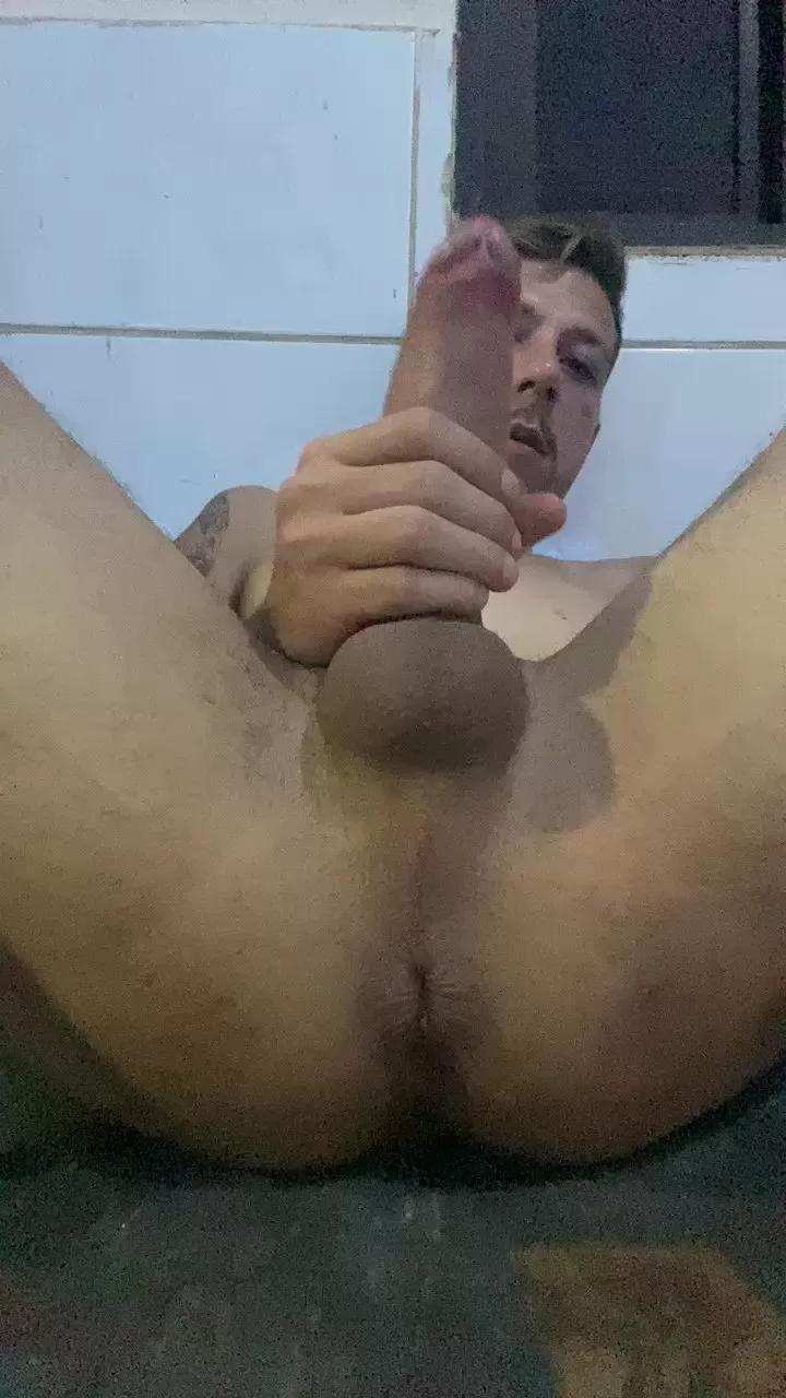 Magrinhogosto77 webcams show profile image 