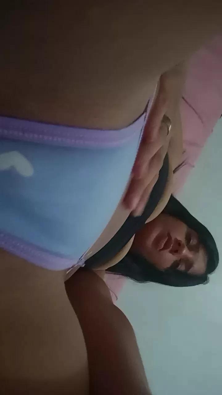 Manuzita61 webcams show profile image 