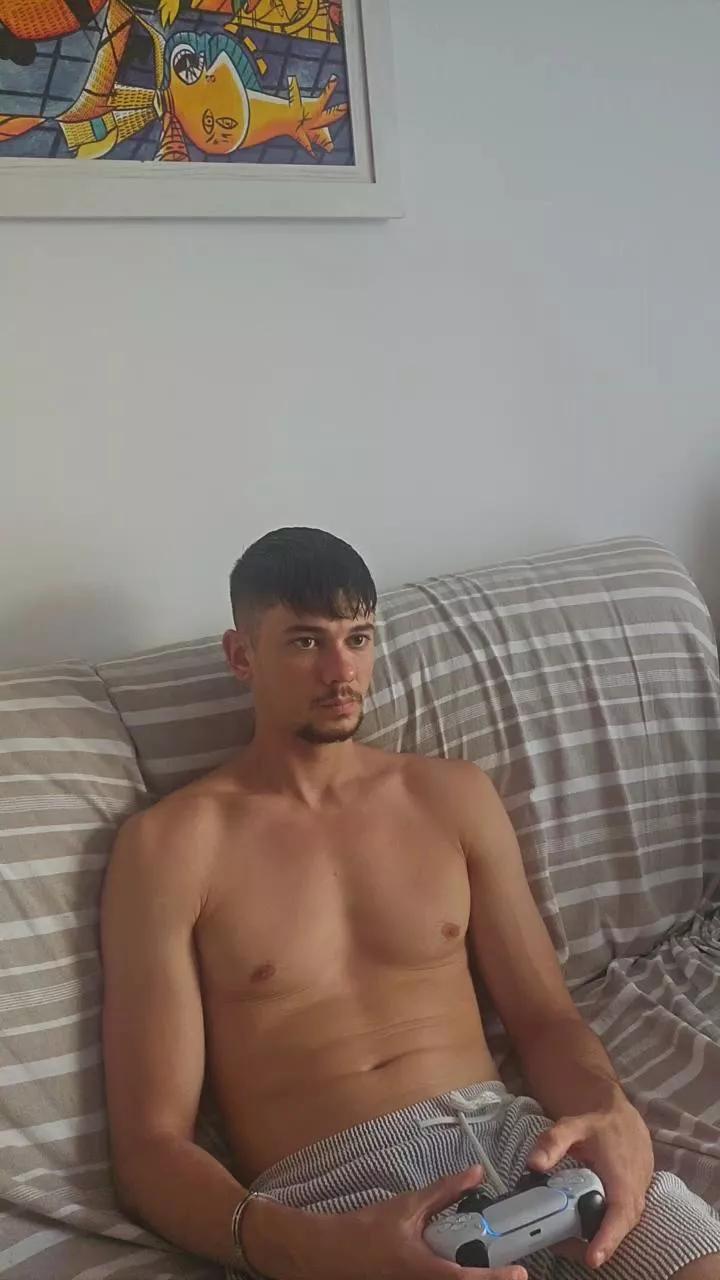 MarcosLabel0 webcams show profile image 