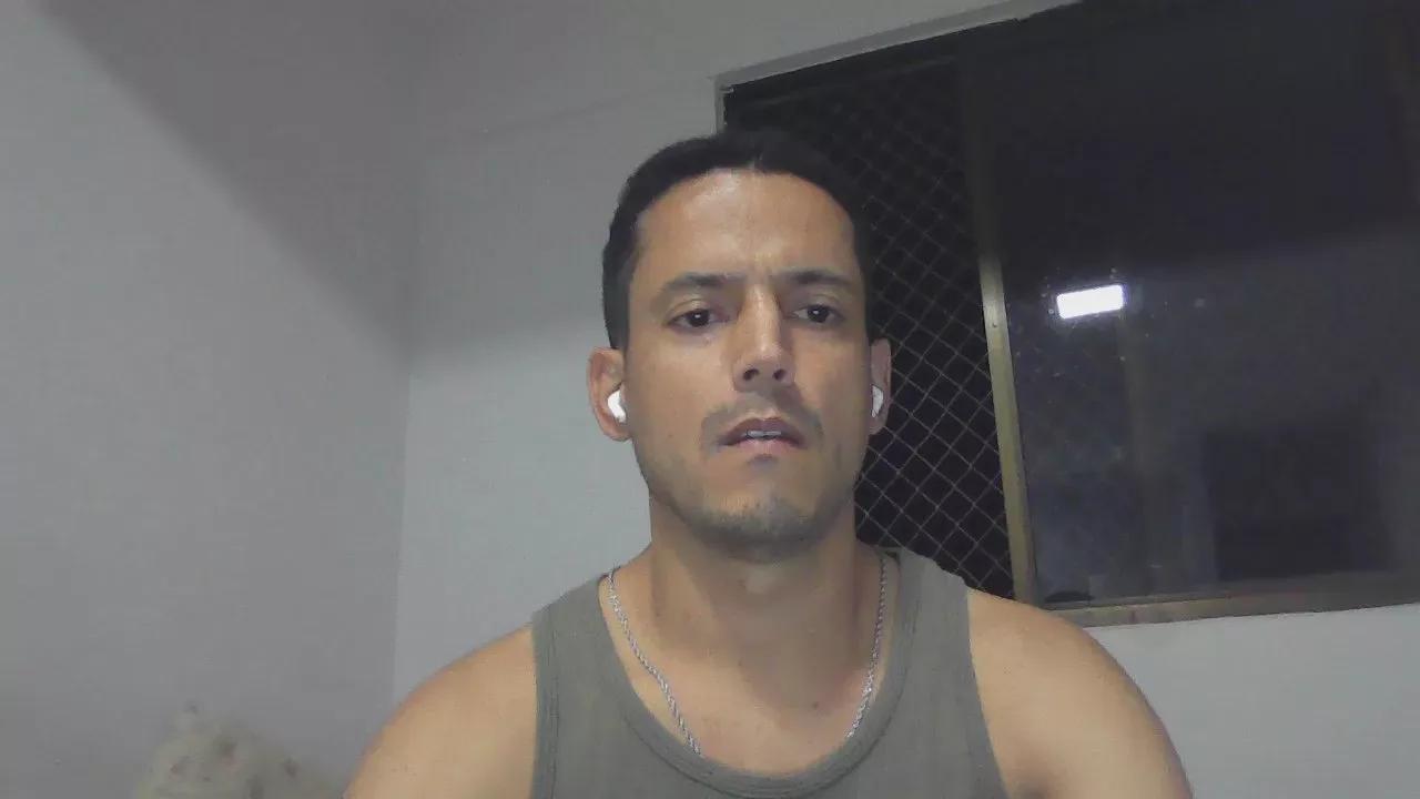Master_goiano webcams show profile image 