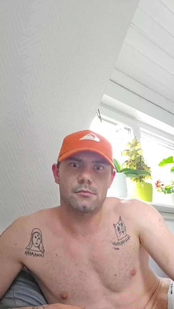 matt2180 from Cam4
