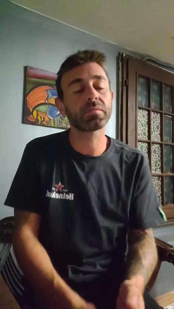 Matteodom85 from Cam4