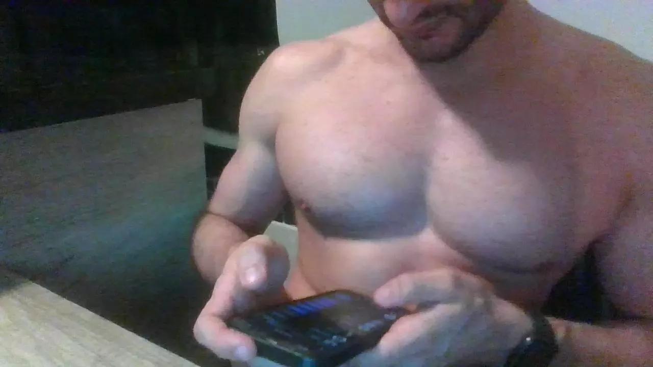 Matteozin webcams show profile image 