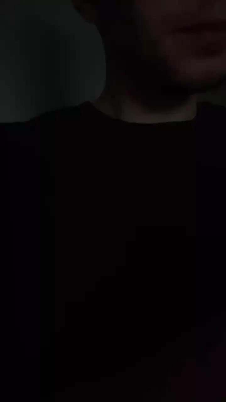 MatthewBg19980 from Cam4