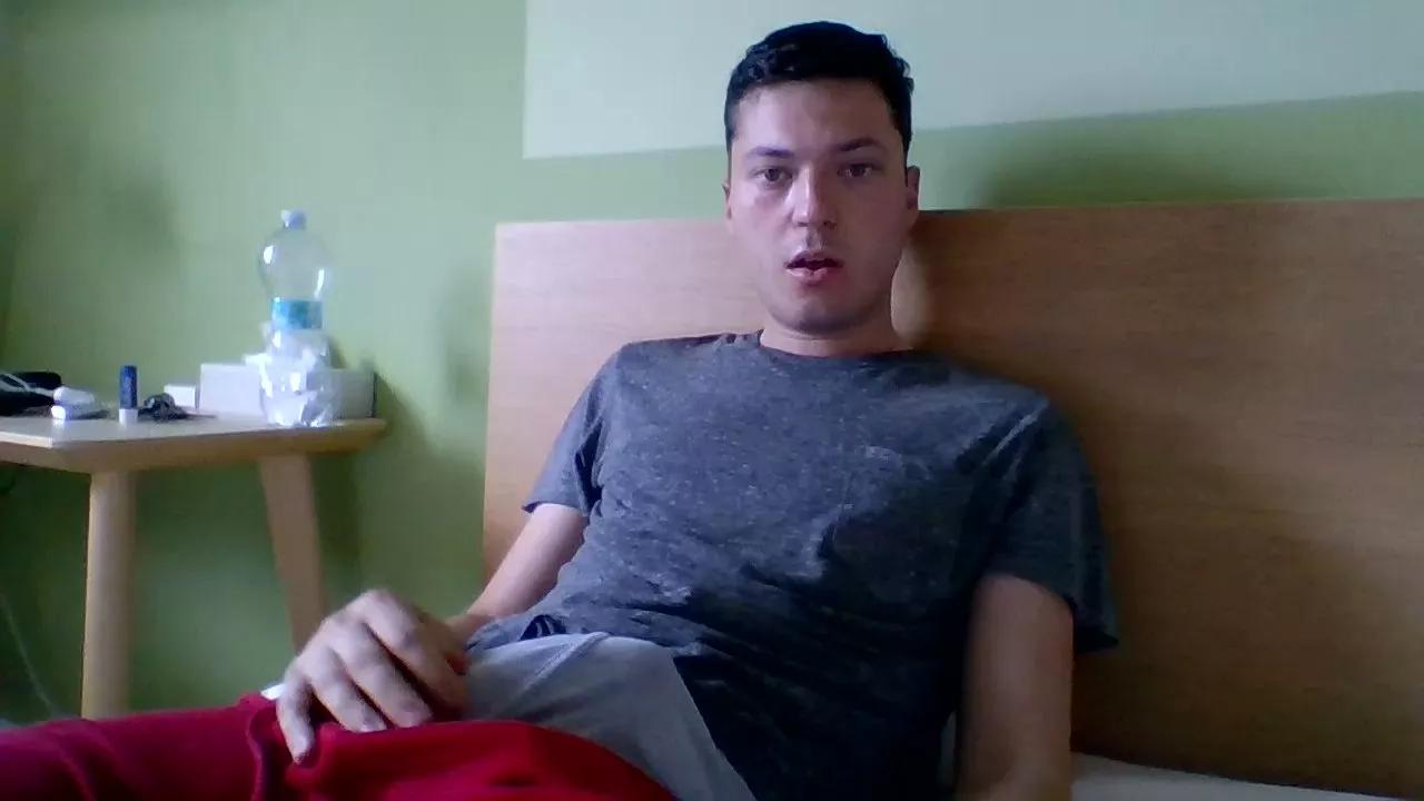 Mattia_21 from Cam4