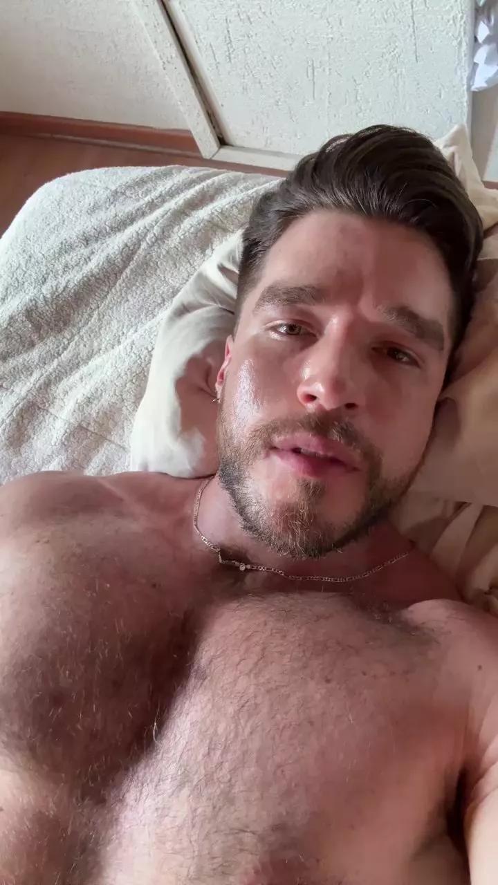 Mattuchito webcams show profile image 