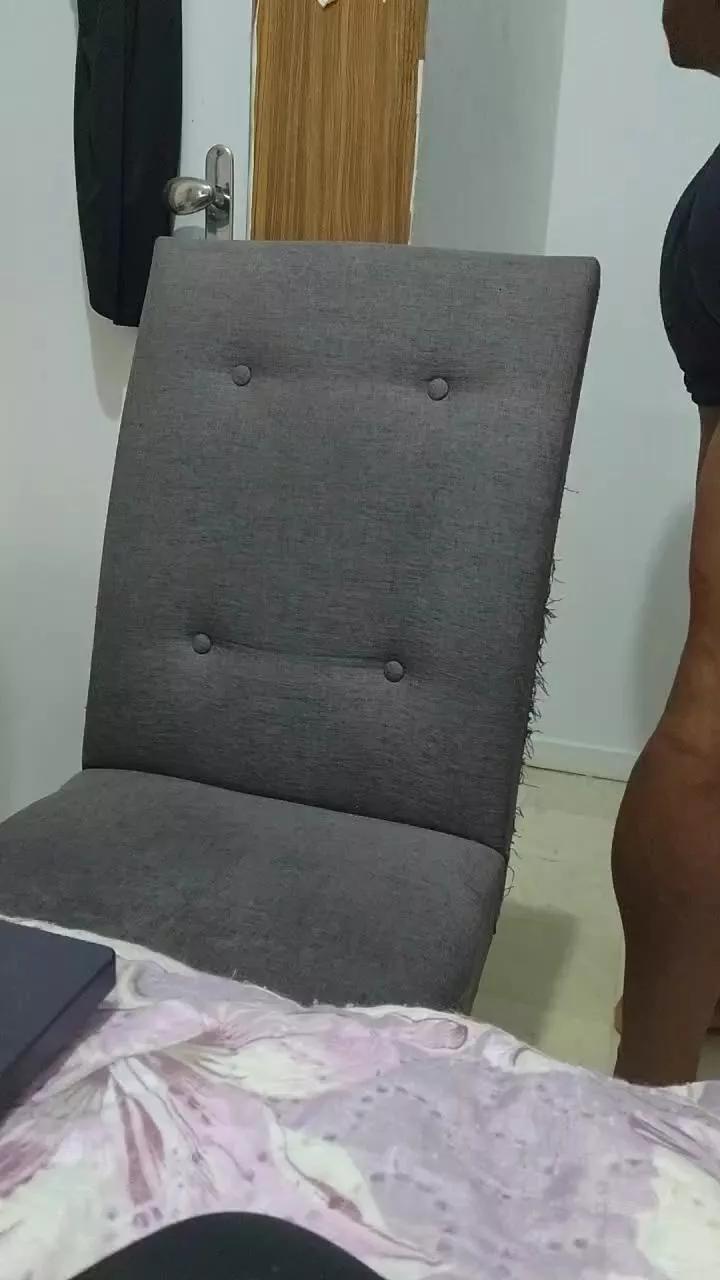 Maumau1986 from Cam4