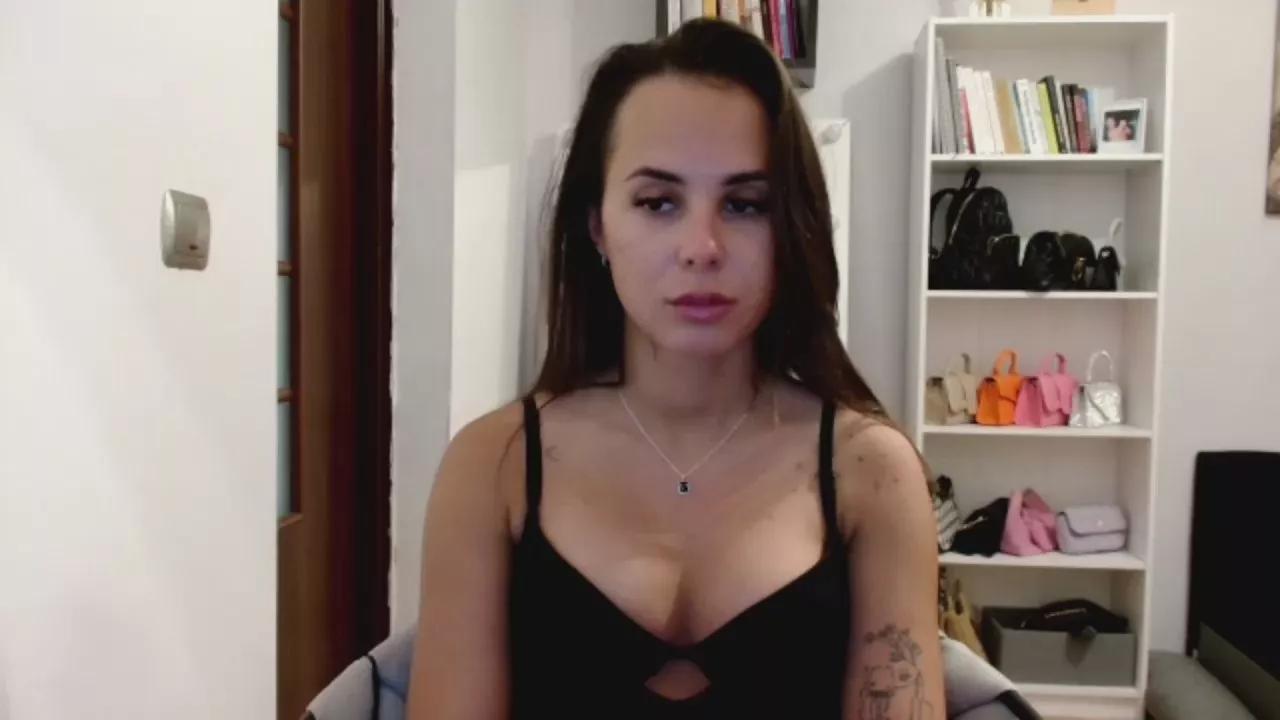 MayaDesire from Cam4
