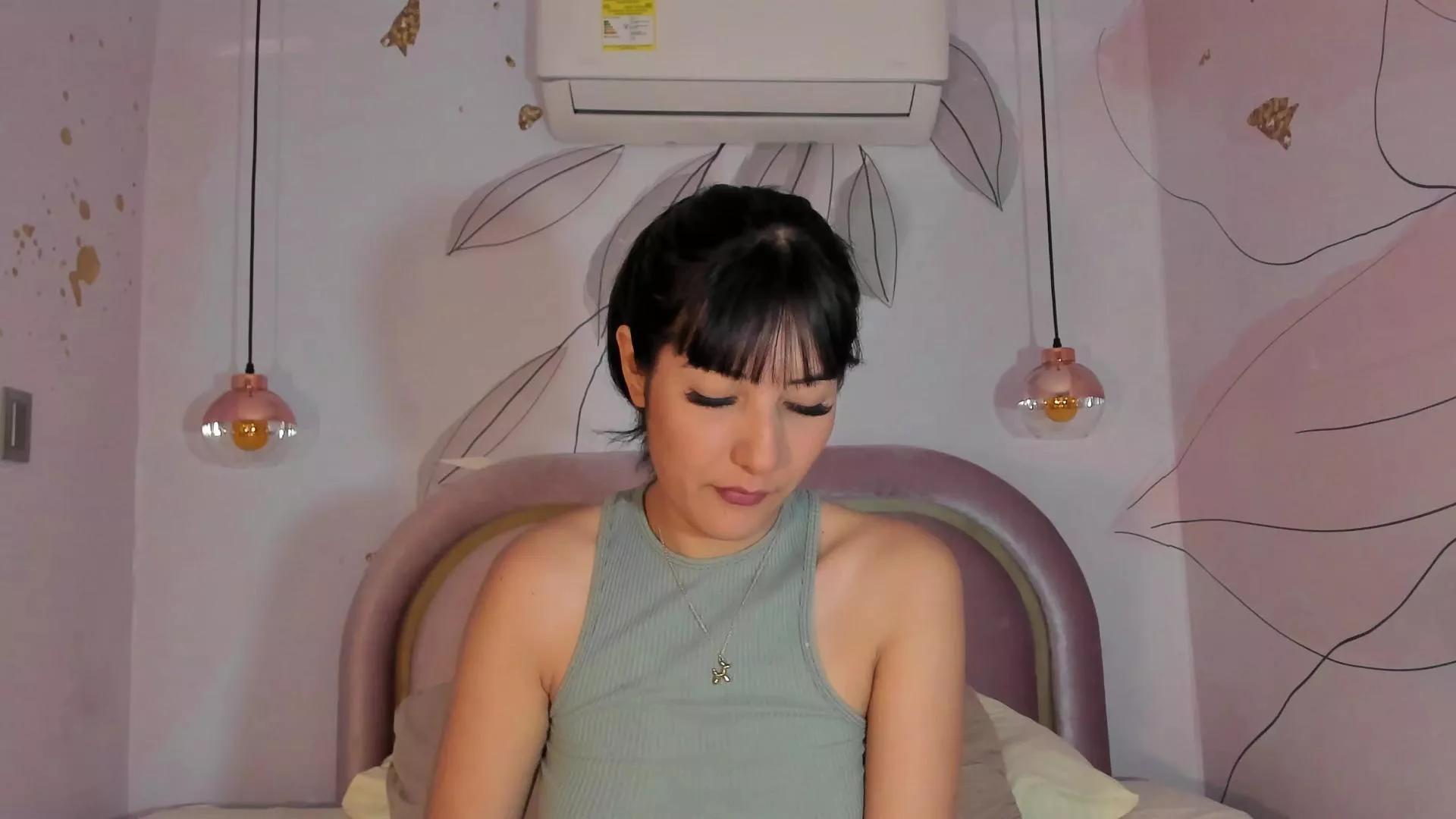 miisaki_ from Cam4