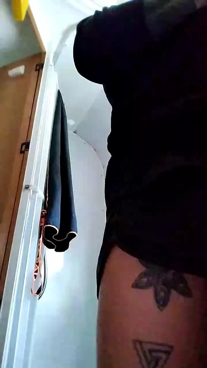 MissKemikal from Cam4