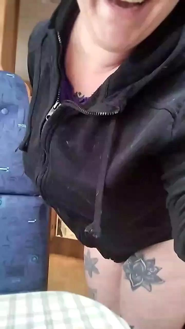 MissKemikal from Cam4