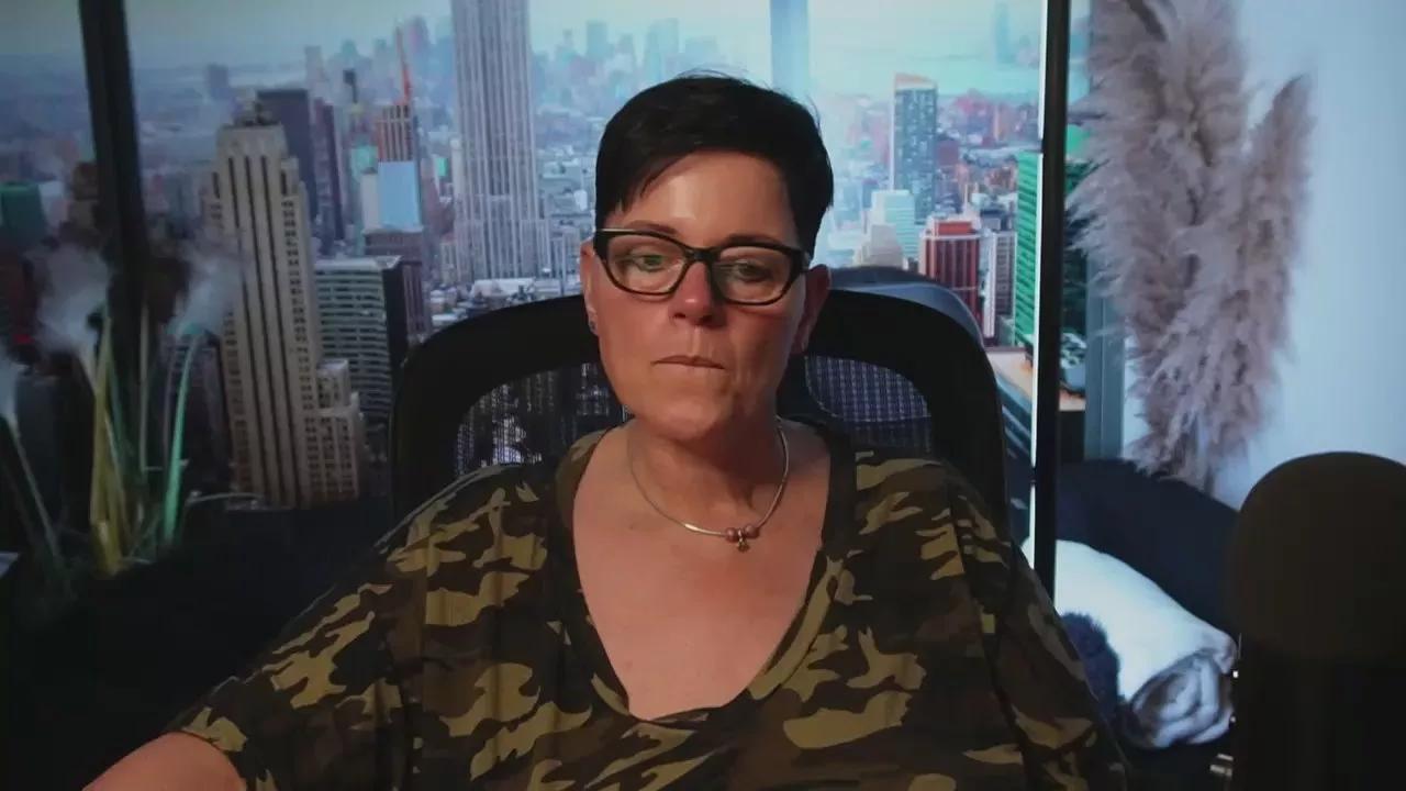 MollySun2 webcams show profile image 