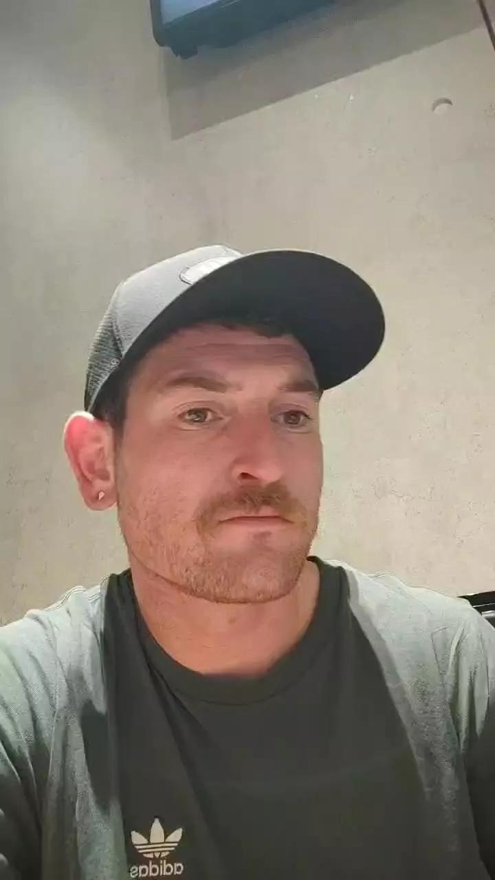 Mooooustache from Cam4