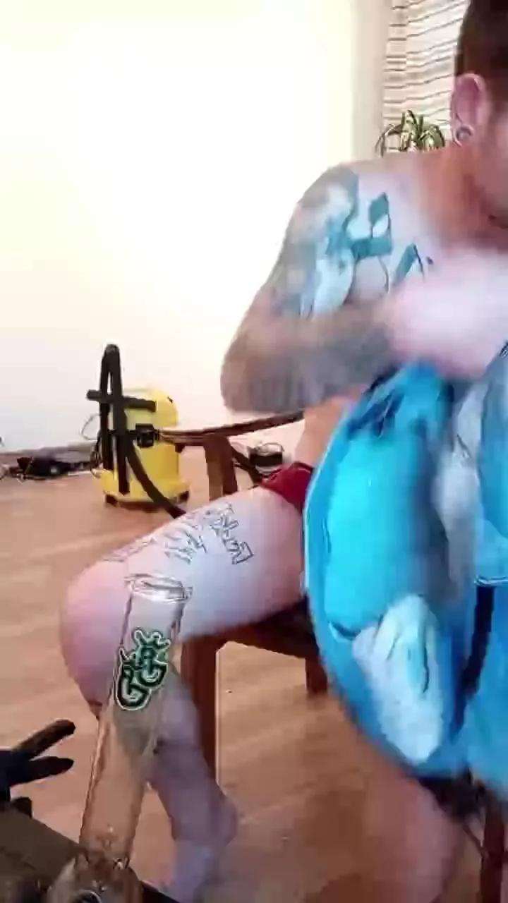 Mooooustache from Cam4