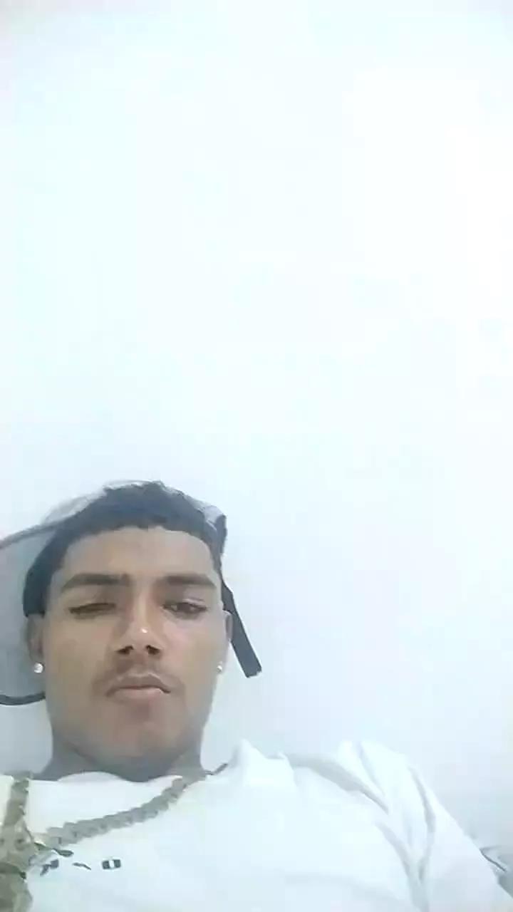 Morenogiga webcams show profile image 