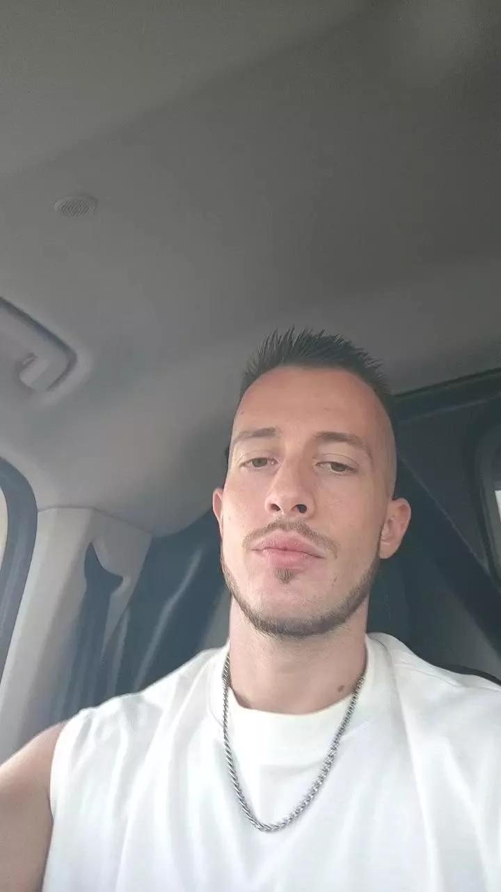 Musclexxl97 webcams show profile image 