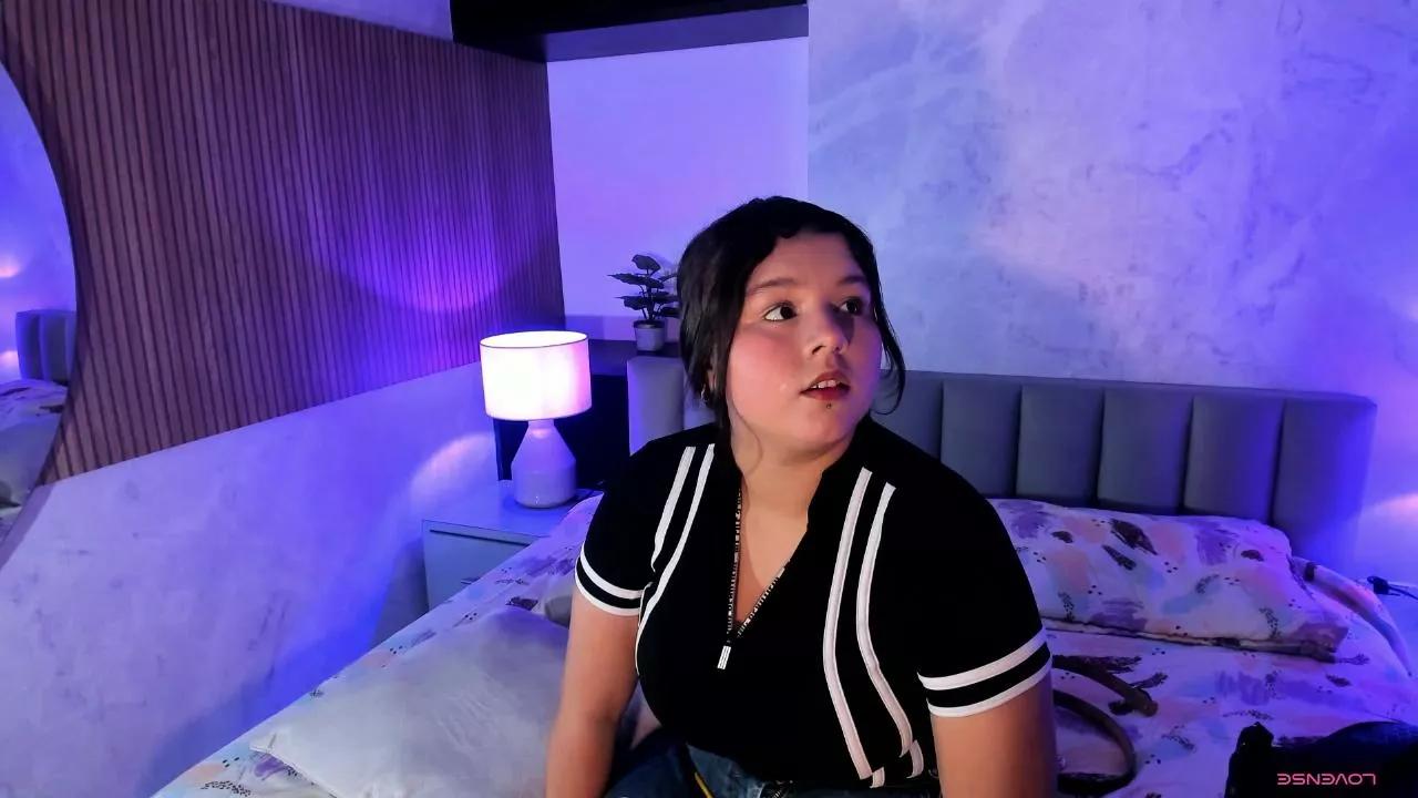 NahomyFoxy webcams show profile image 