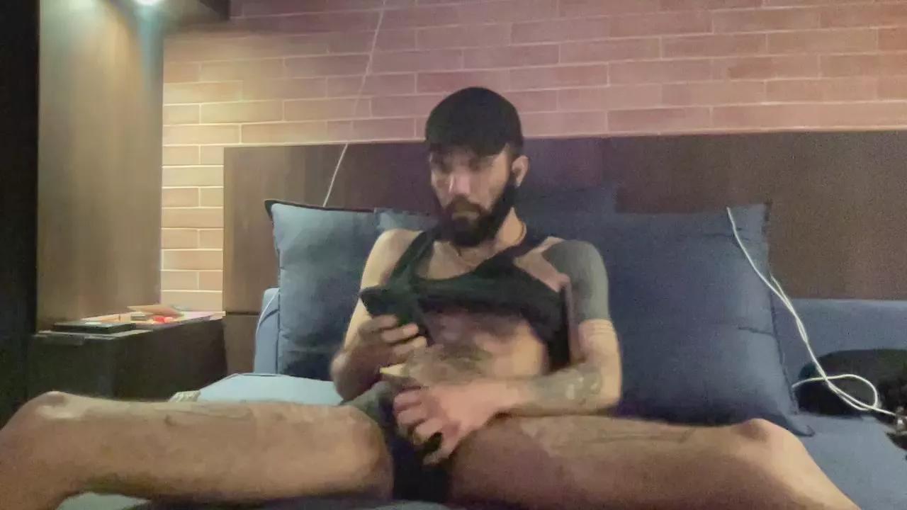 navalhabr from Cam4