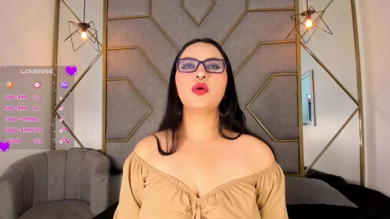 NavannyCattan from Cam4