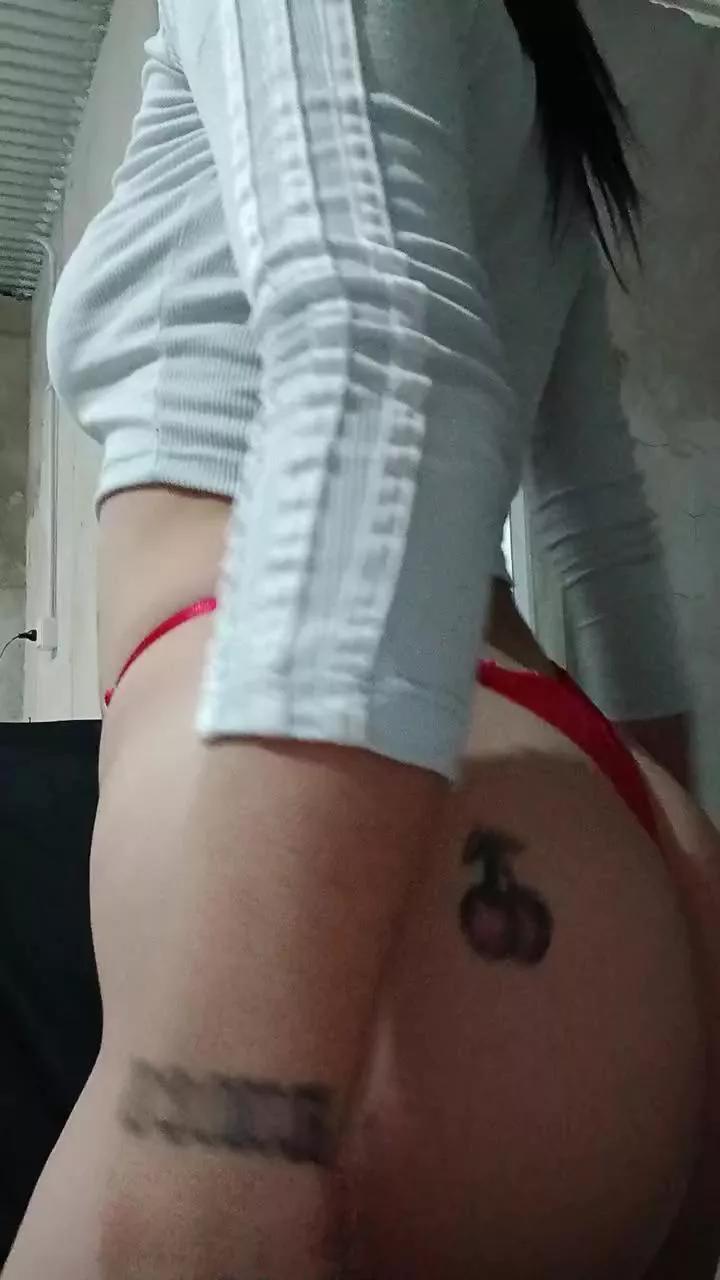 Naye5 webcams show profile image 