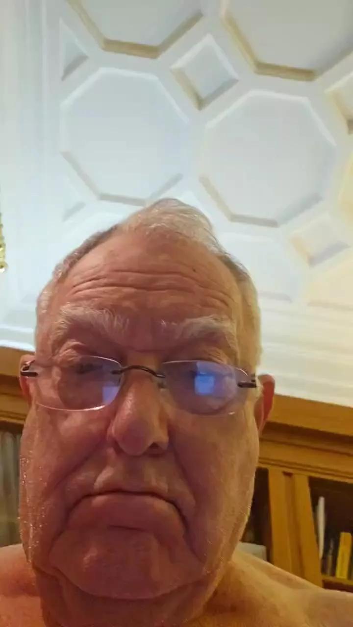 Needitt2 webcams show profile image 