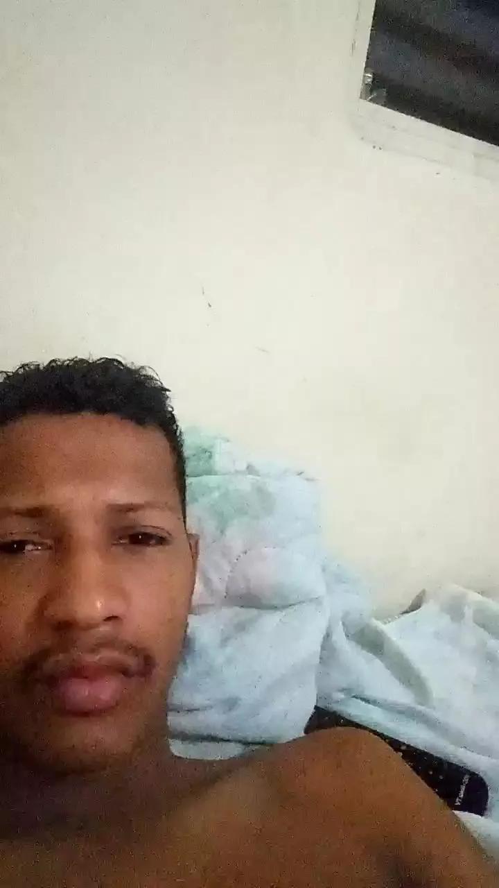 Neguinholz webcams show profile image 