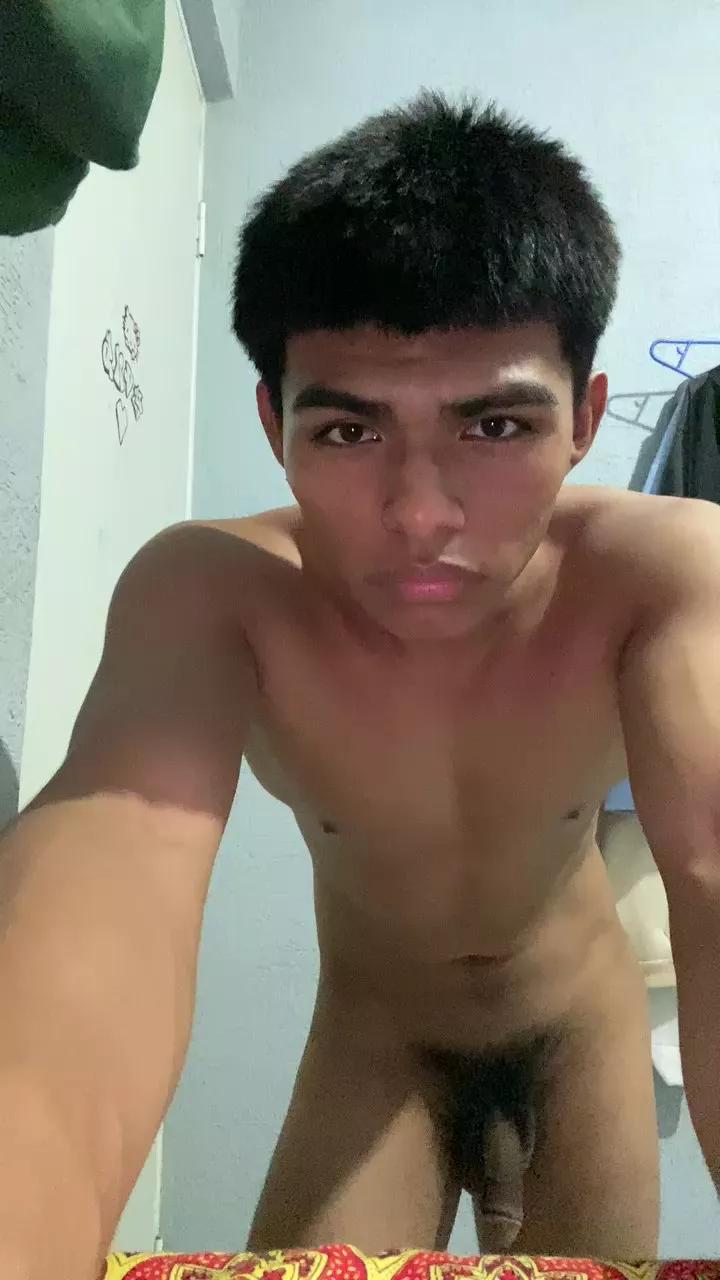 Nevisg webcams show profile image 