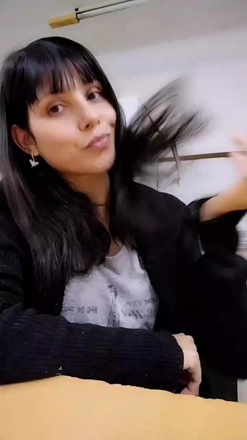 Oljess webcams show profile image 