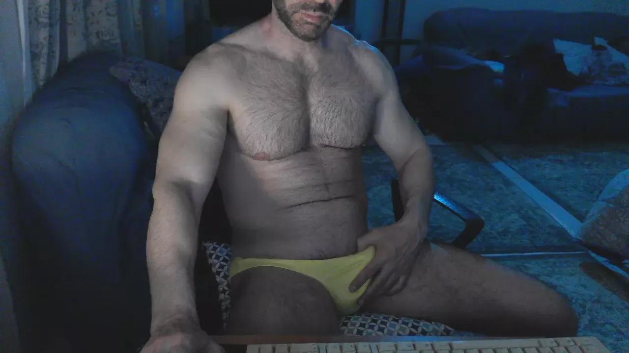 Olmo_hot from Cam4