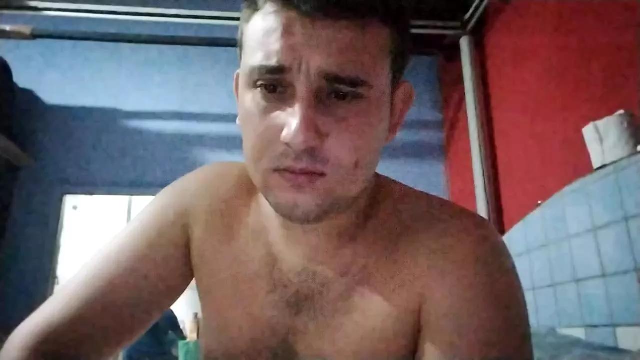 Omiranhaaaa webcams show profile image 