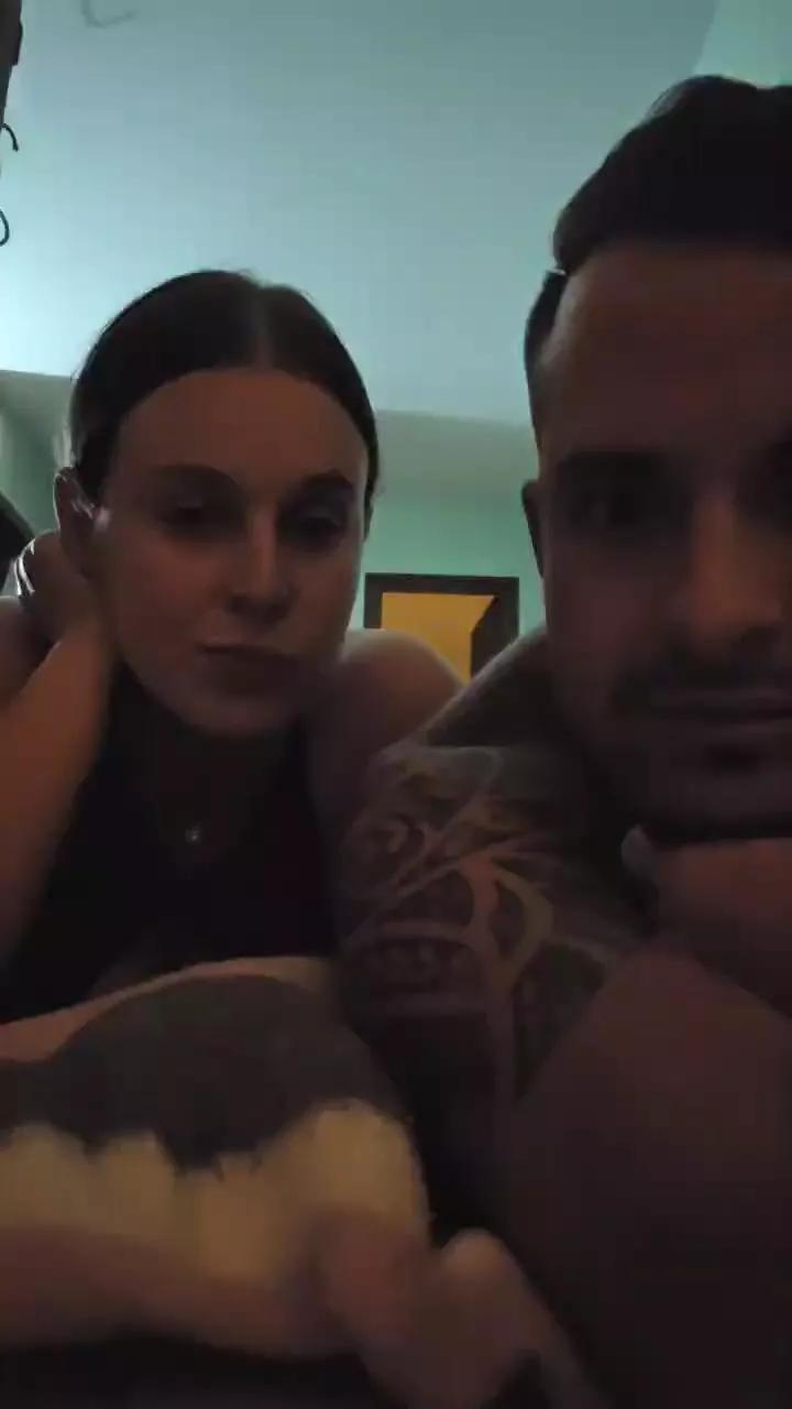Pareja69_69 webcams show profile image 