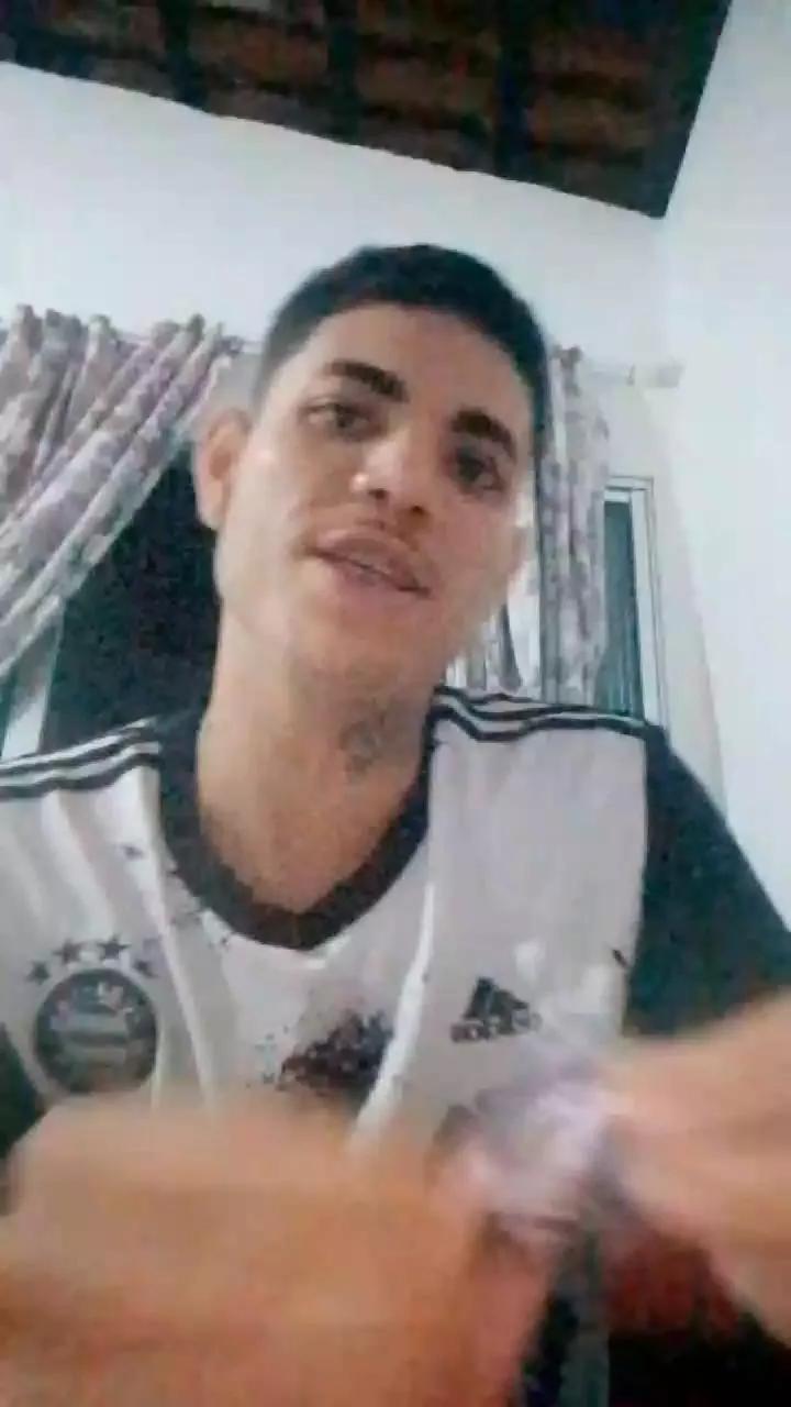 ParrudoDA from Cam4