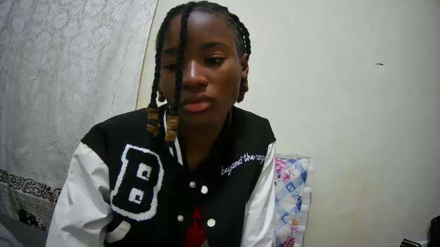 Petitetasha webcams show profile image 