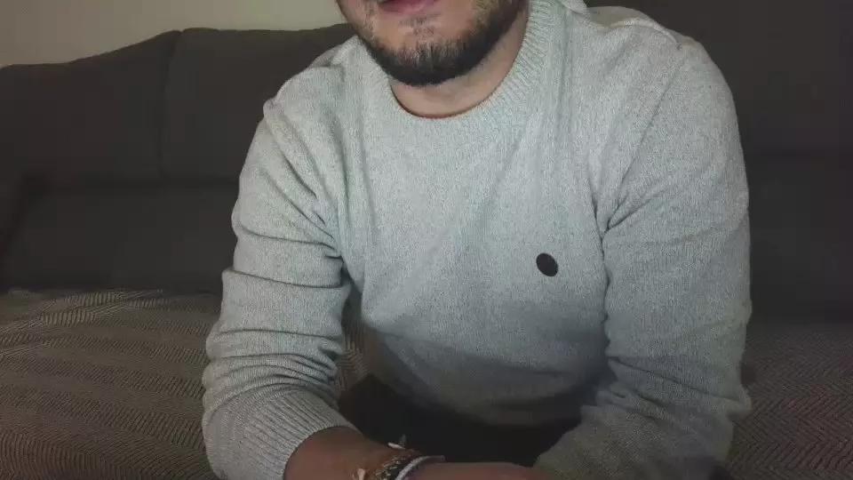 Pina35 webcams show profile image 