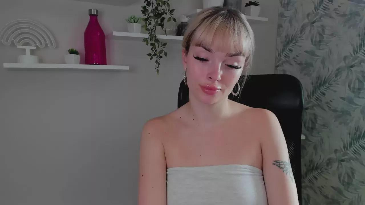 Polly_Sensual from Cam4