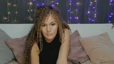 PollyHard21 from Cam4