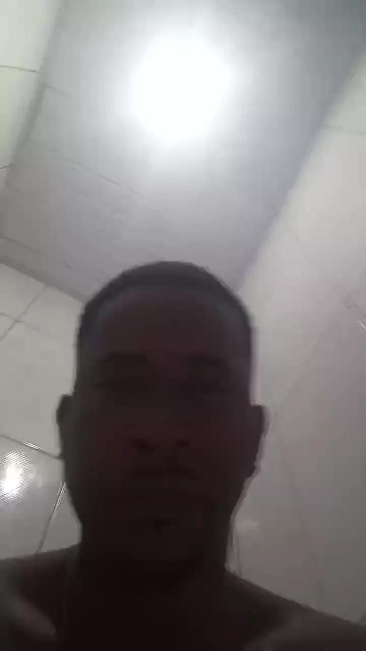 Pretoloiro webcams show profile image 