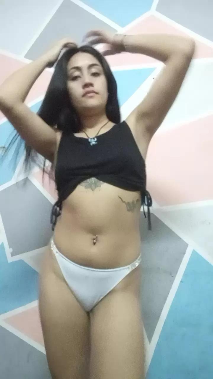prii_hot from Cam4