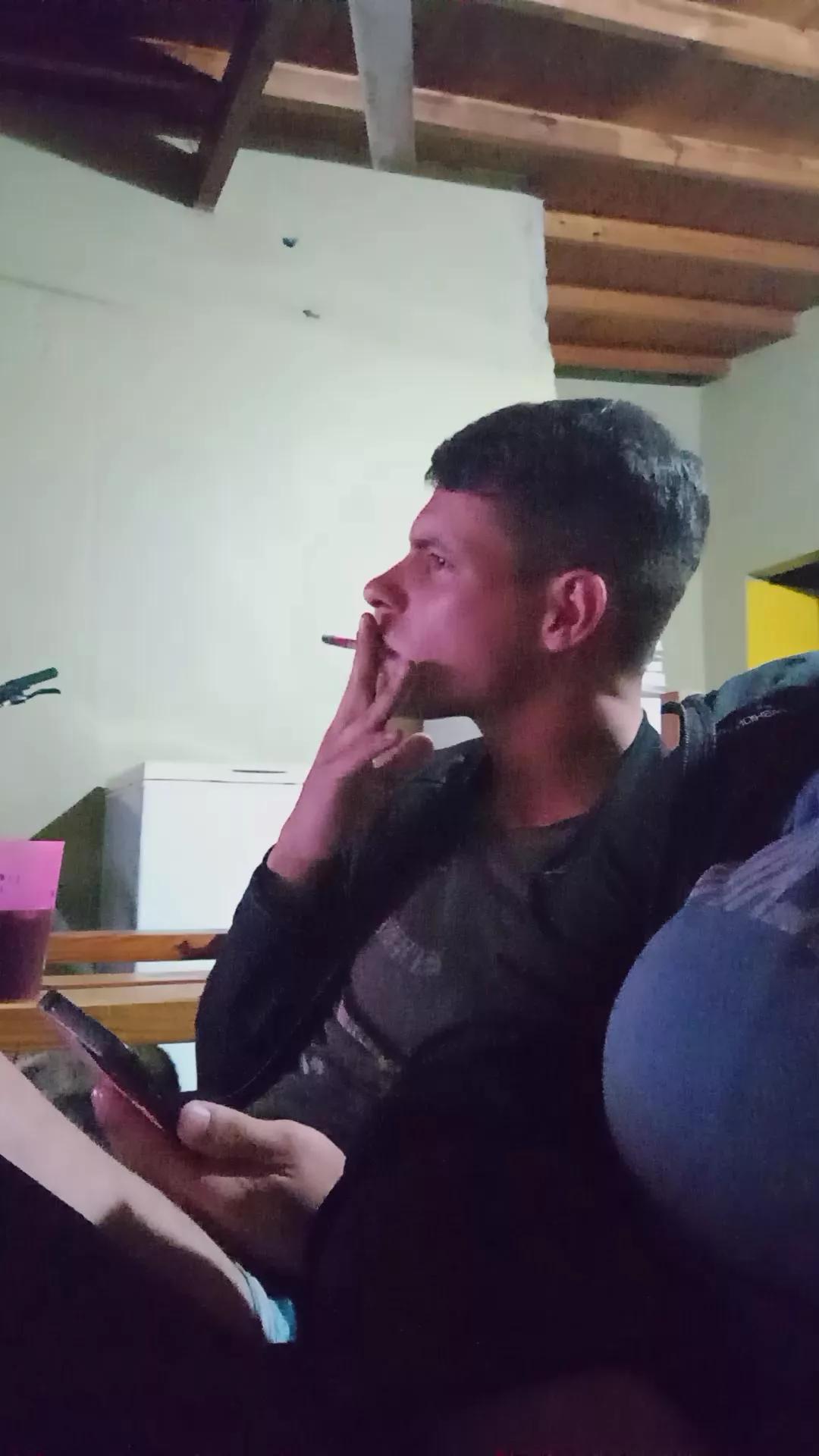 PUEDO_ webcams show profile image 